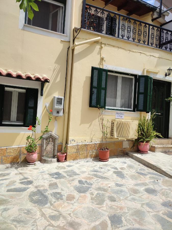 Marilou'S Cottage Ágios Matthaíos Exterior foto